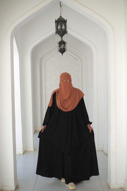 إدناء لوتس