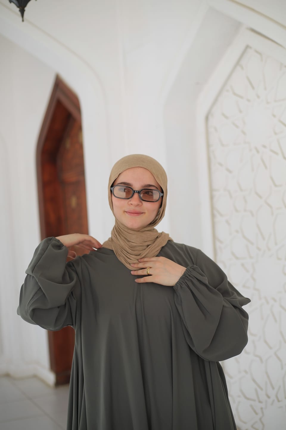 إدناء لوتس