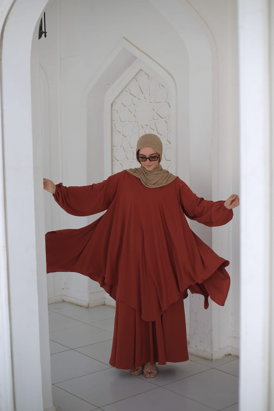 إدناء لوتس