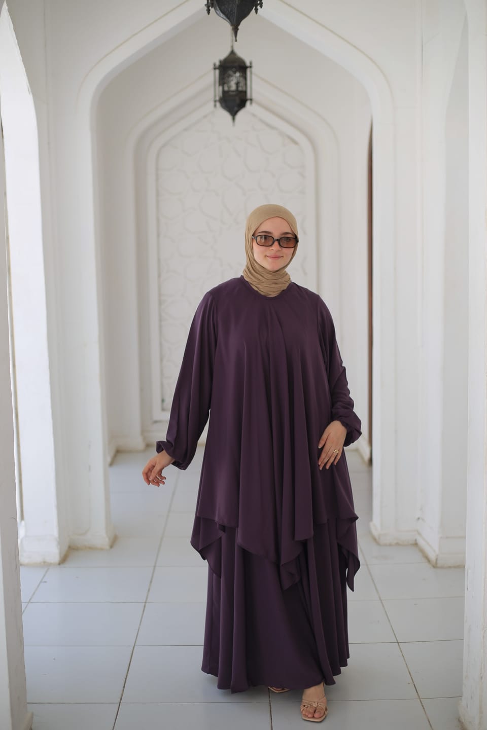 إدناء لوتس